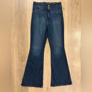 We The Free People Jayde Flare Jeans Dark Wash Stretch Size 31 EUC